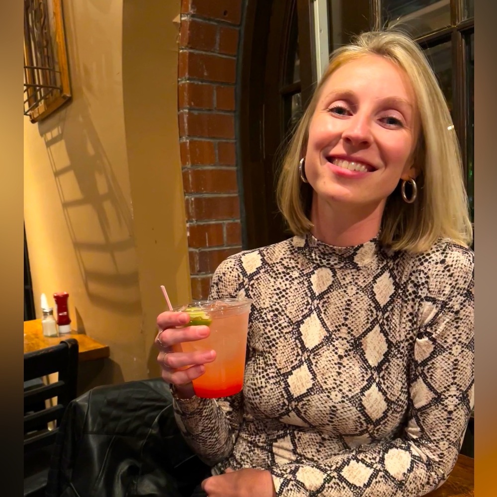 Meet your Posher, Cora